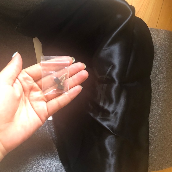 SOLD! Yves Saint Laurent Tributes 105 SANDAL IN BLACK - Picture 7 of 8